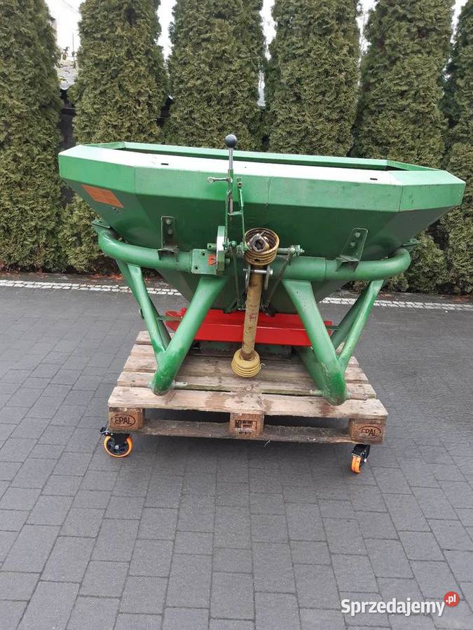 Rozsiewacz nawozu amazone zaf 803 wielkopolskie