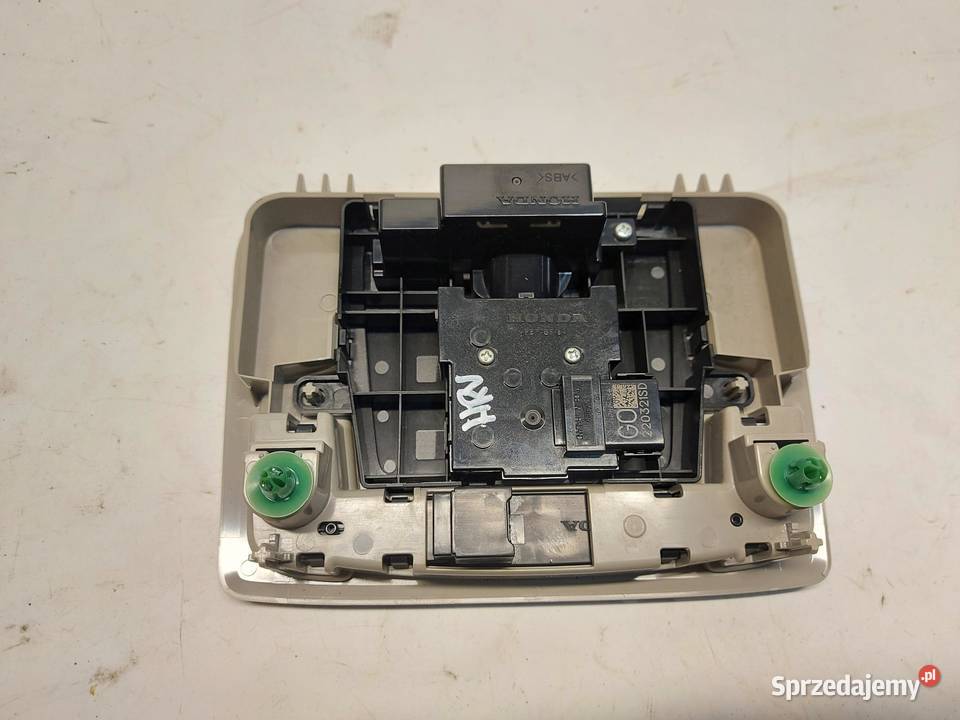 Honda HRV III eHEV 2022r LAMPKA PODSUFITKI Oświetlenie kabiny