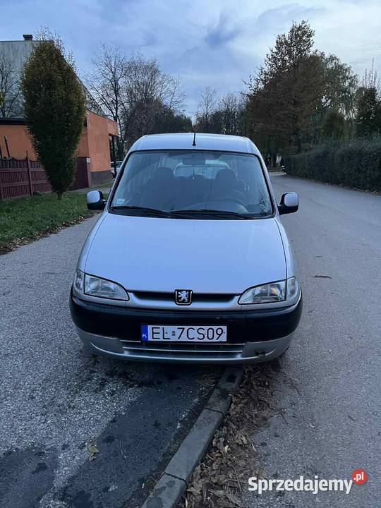 PEUGEOT PARTNER 14 benzyna 2001 wspomaganie Zgierz