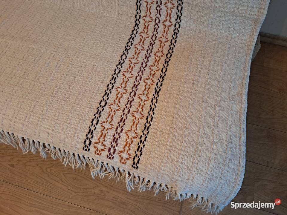 Narzuta cepeliowska beżowa ze szlakiem do beżowy Kraków