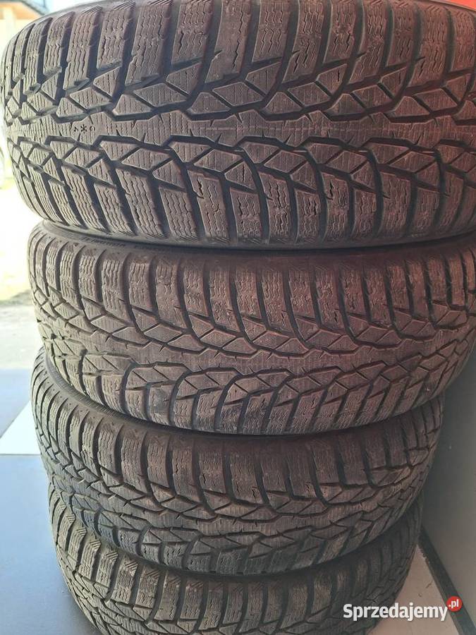 Opony zimowe 1856515 Nokian 4 sztuki Sokółka