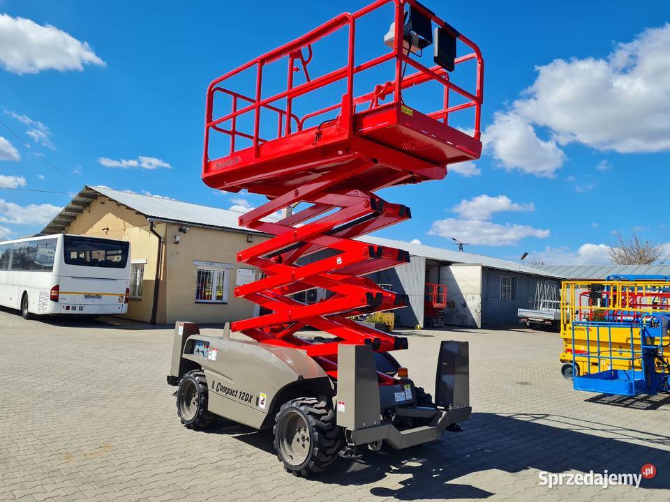 Podnośnik nożycowy spalinowy Haulotte Compact Dąbrowa Tarnowska