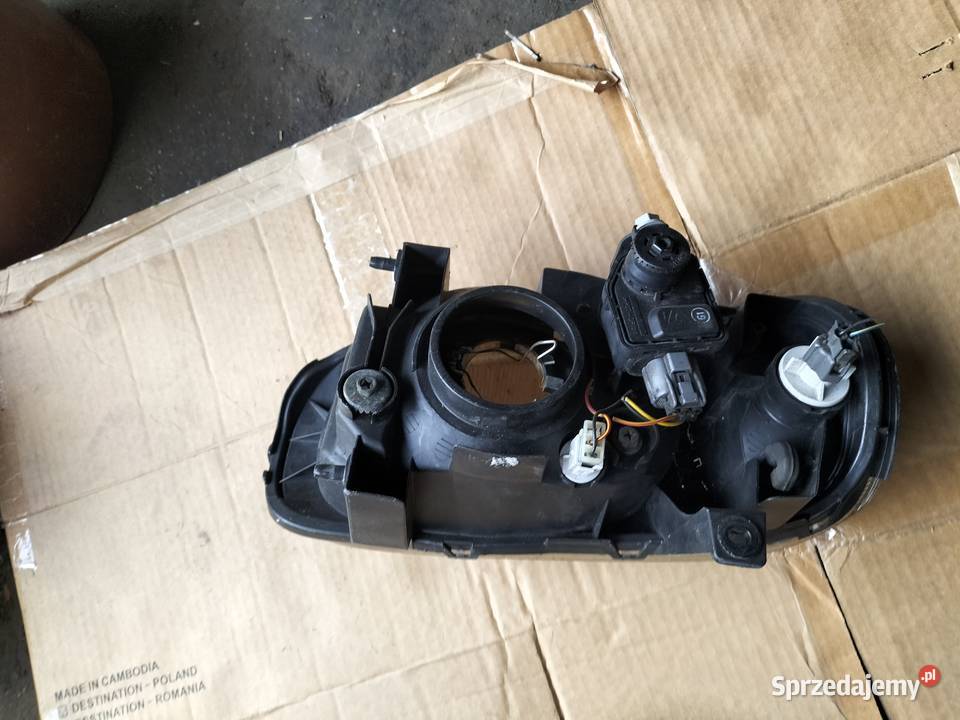 SUZUKI ALTO LAMPA PRZÓD PRZEDNIA PRAWA REFLEKTOR Kamień-Kolonia