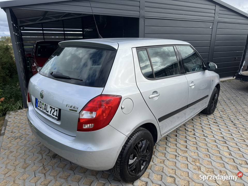 Skoda Fabia 12 benzyna 150 ZAREJSTROWANA W benzyna Koszalin