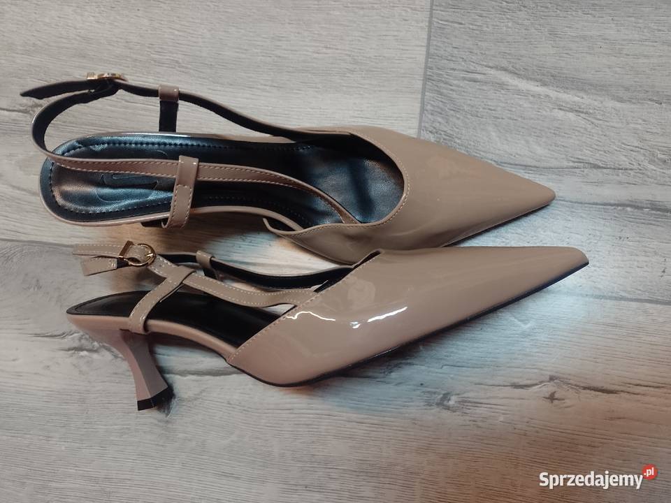 43 Beżowe czółenka wieczorowe z odkrytą piętą Czółenka Kraków