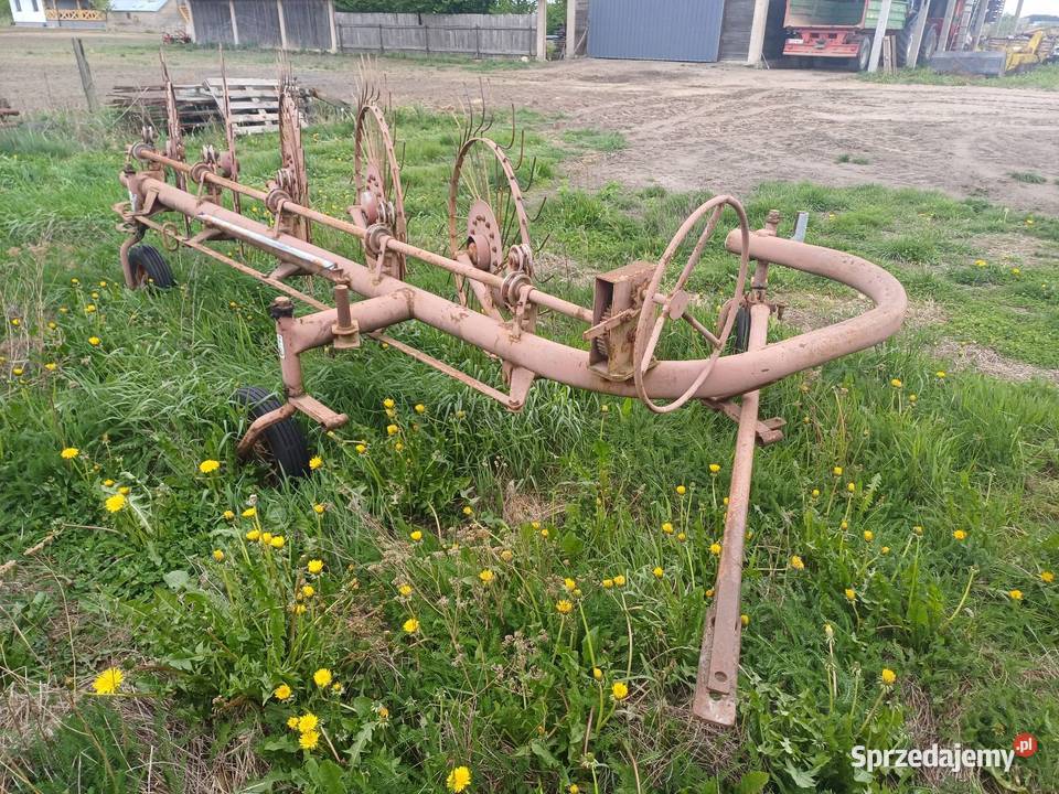 Przewracarka przetrzasarka zgrzebalka do siana Zgrabiarki i przetrząsacze Hajnówka