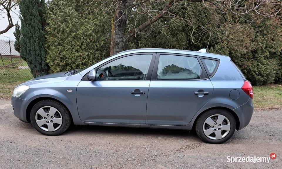 KIA CEED 14 benzyna 2 komplety kół bez korozji Sandomierz