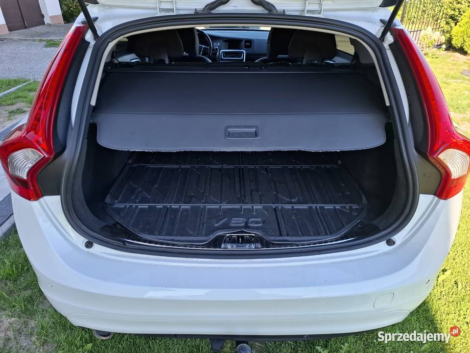 Volvo v60 lift ekonomiczny serwisowany zadbany Rok produkcji 2013 małopolskie Jawiszowice sprzedam