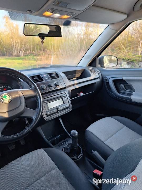 Skoda Fabia 12 HTP Benzyna niebieski Fabia Rzeszów