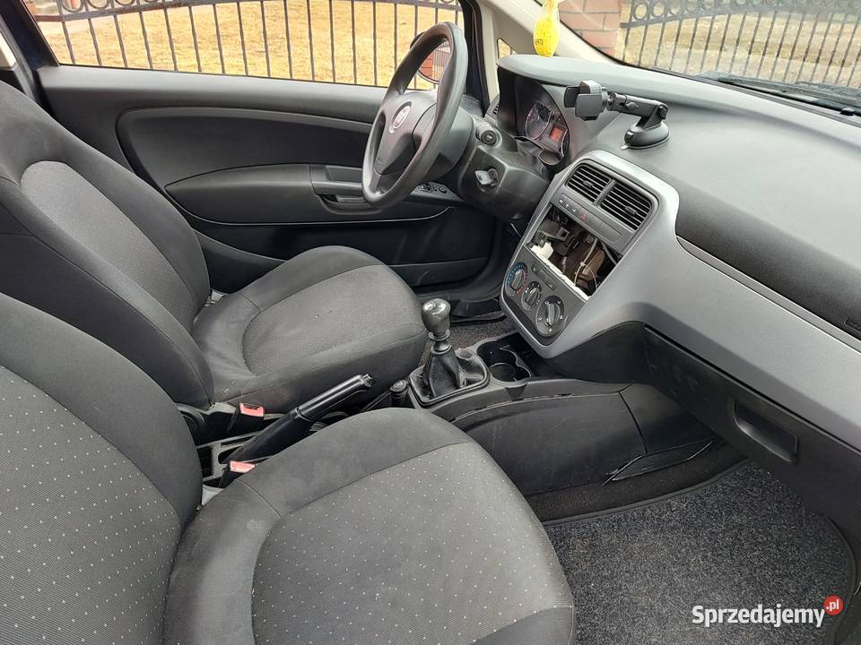 FIAT GRANDE PUNTO 12 Benzna zarejestrowany sprowadzony Leszno