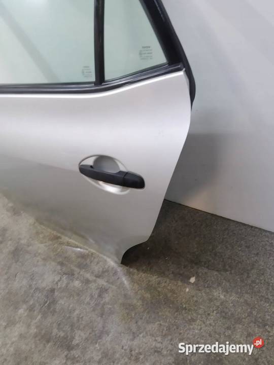 DRZWI LEWY TYŁ Toyota Auris I 20062012 świętokrzyskie