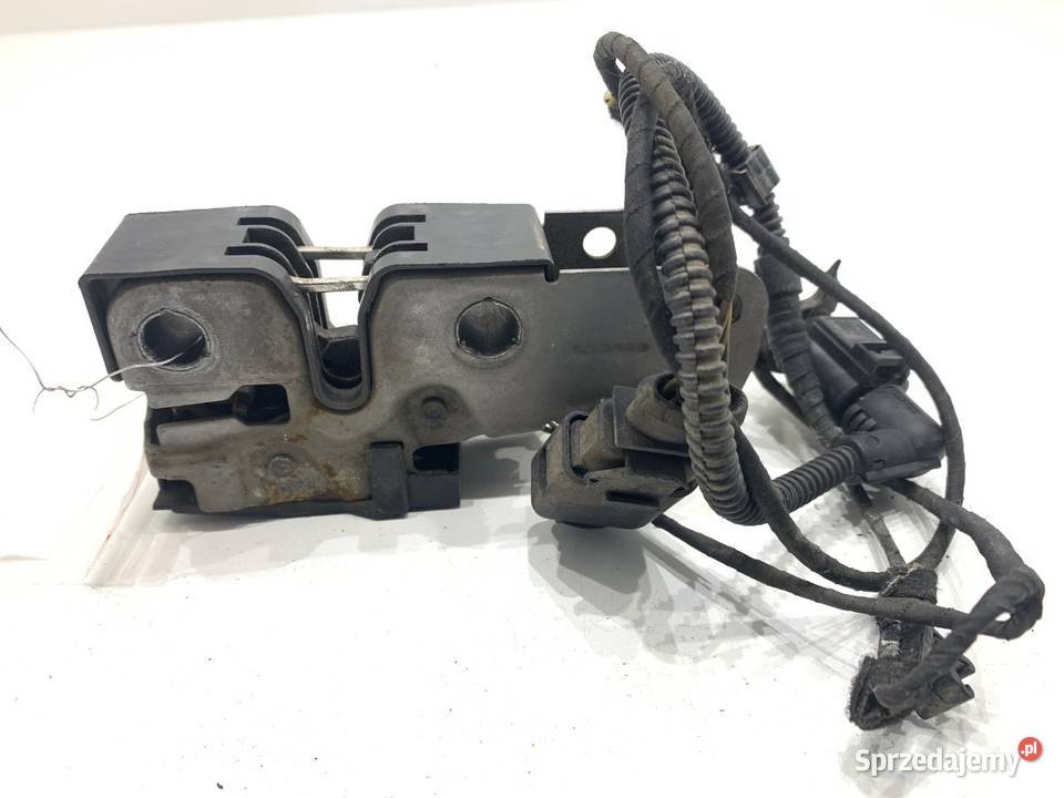 ZAMEK MASKI PRZÓD VW CC B7 SportowyCoupe