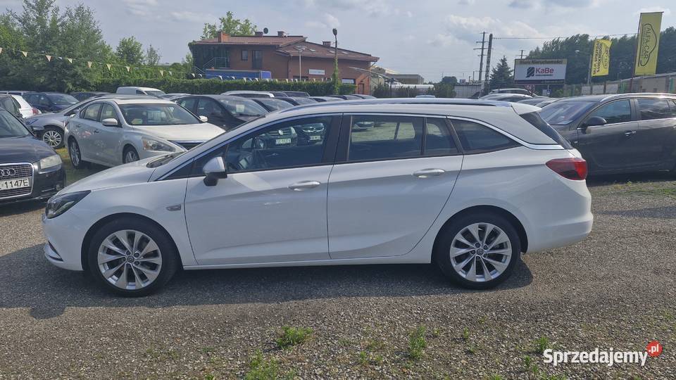 Opel ASTRA SPORTS TOURER 16 BENZYNA 110 Astra Częstochowa