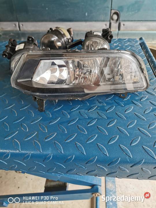 VWAUDISKODA KRATKI Halogeny