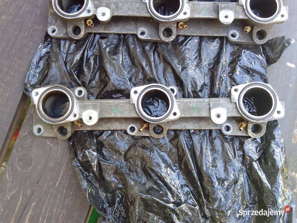 Podstawa kolektorów ssących Alfa V6 TB osobowe sprzedam