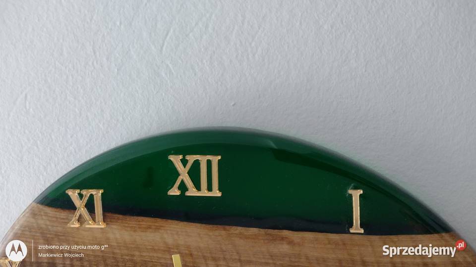 Zegar rękodzieło drewno z żywicą