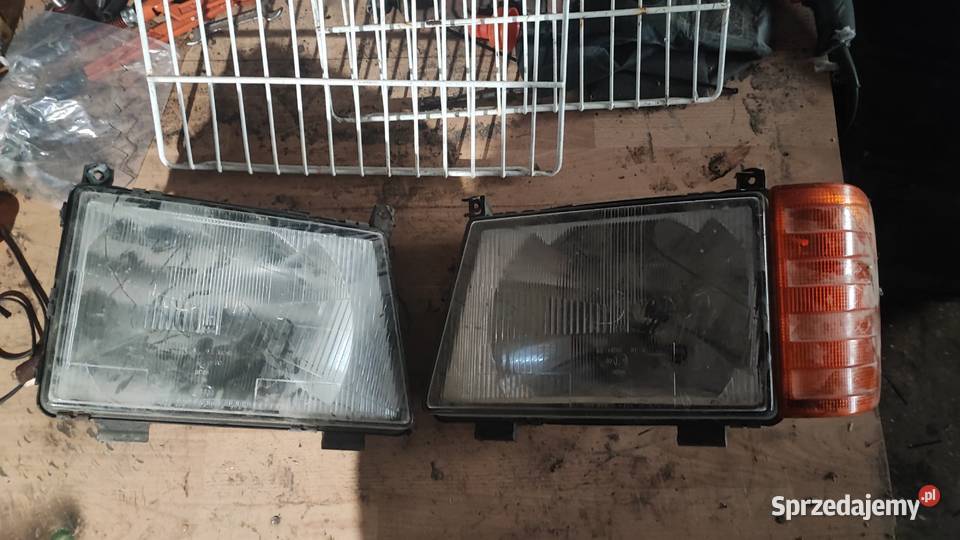 Lampy mb 100 ładny stan Lampy przednie lubelskie Grabowiec-Góra