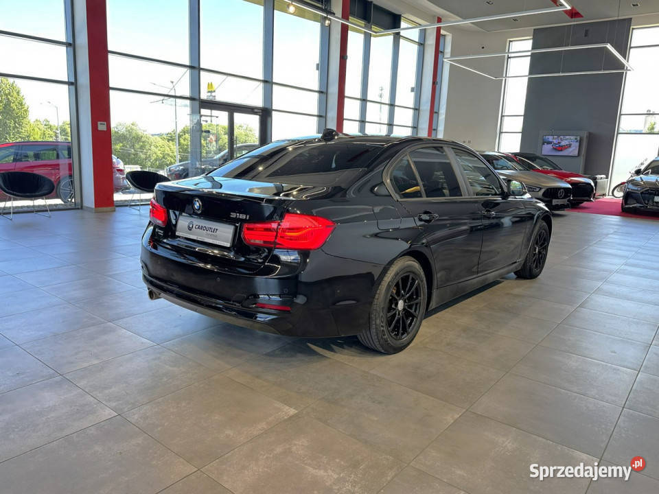 BMW 318 i Limousine 15T 136 automat 2018 r salon małopolskie Myślenice
