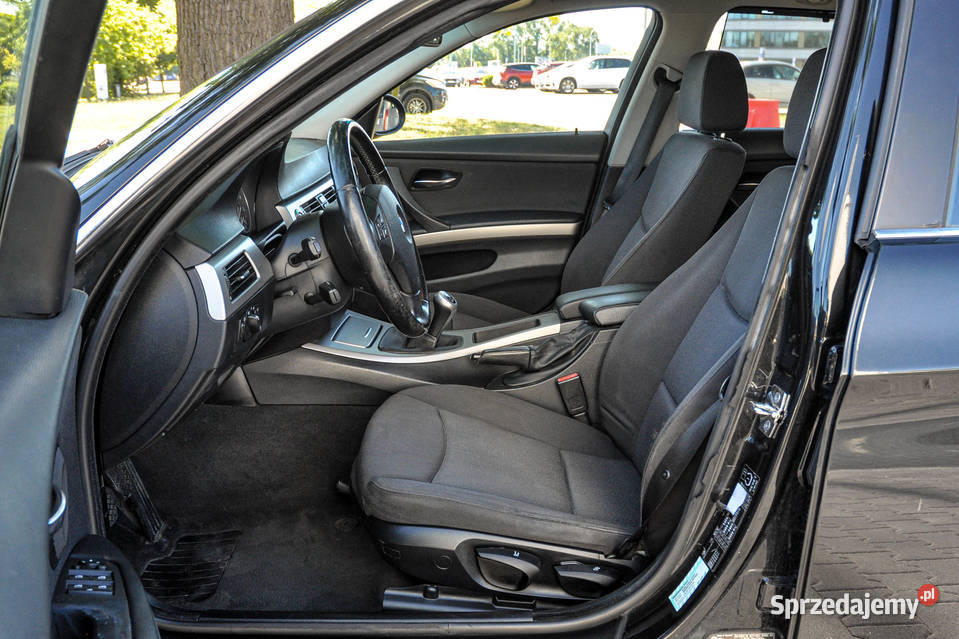 BMW Seria 3 25 218 Bezwypadkowy Rok produkcji 2006 Wrocław