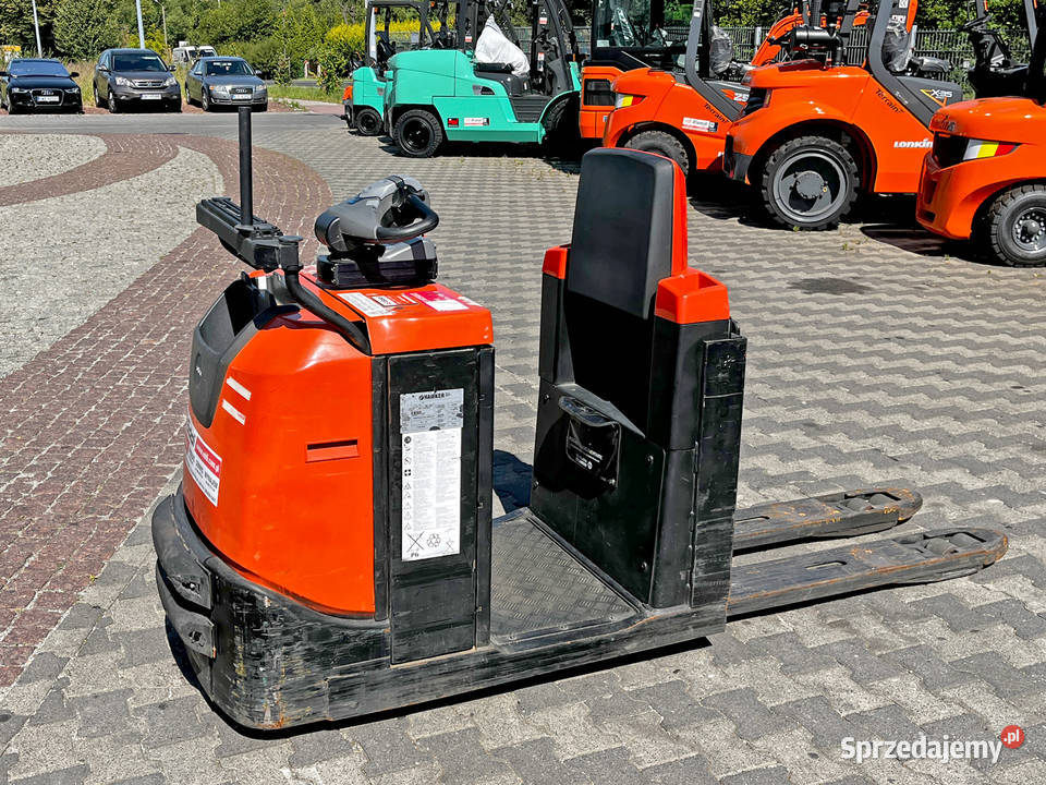 Wózek paletowy elektryczny BT OSE250 2500 2018
