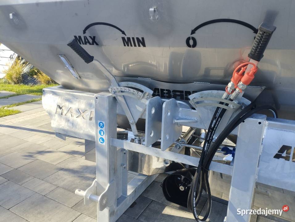 Rozsiewacz nawozów Maxi Abra 1200 l dwutarczowy Sandomierz