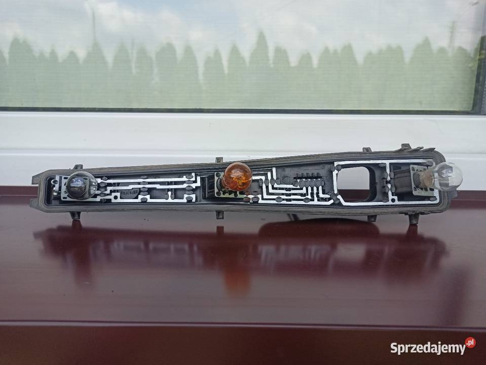 Ford Fiesta MK5 3d wkład oprawka lampy tył Sieradz