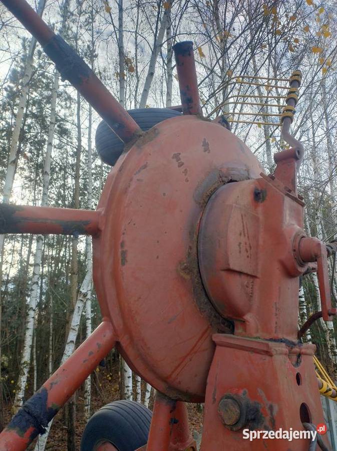 Zgrabiarka dwu karuzelowa Niemeyer es 620 uszkodzony Przasnysz