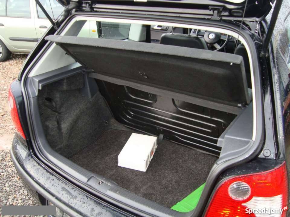 Do sprzedania Volkswagen Polo czarny 2/3 sprzedam