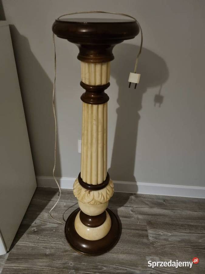 Lampa kolumna z alabastru Lampy podłogowe Wola Podłężna