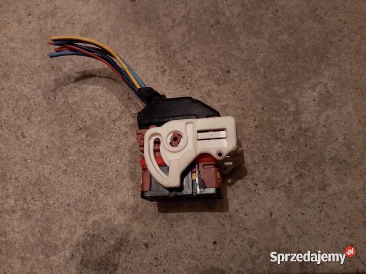 Kostki elektryczne wtyczki skrzynki osobowe łódzkie Łódź