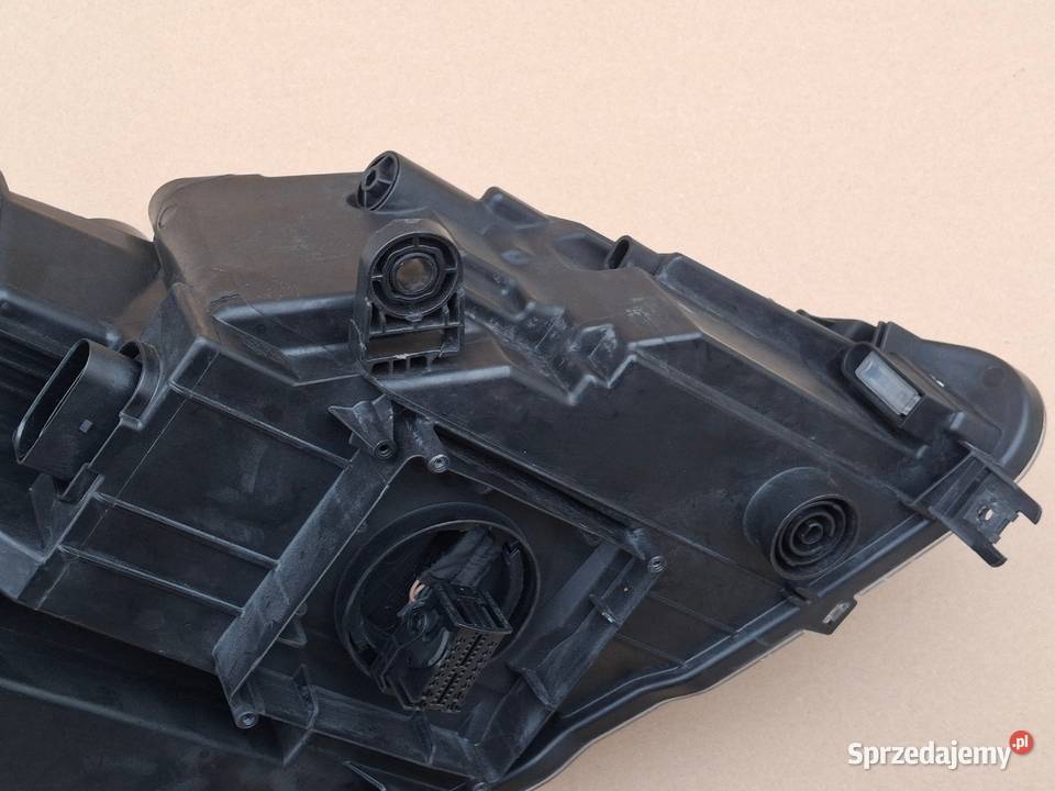 SEAT ATECA REFLEKTOR LEWY FULL LED LAMPA LEWA lubuskie Bieleń