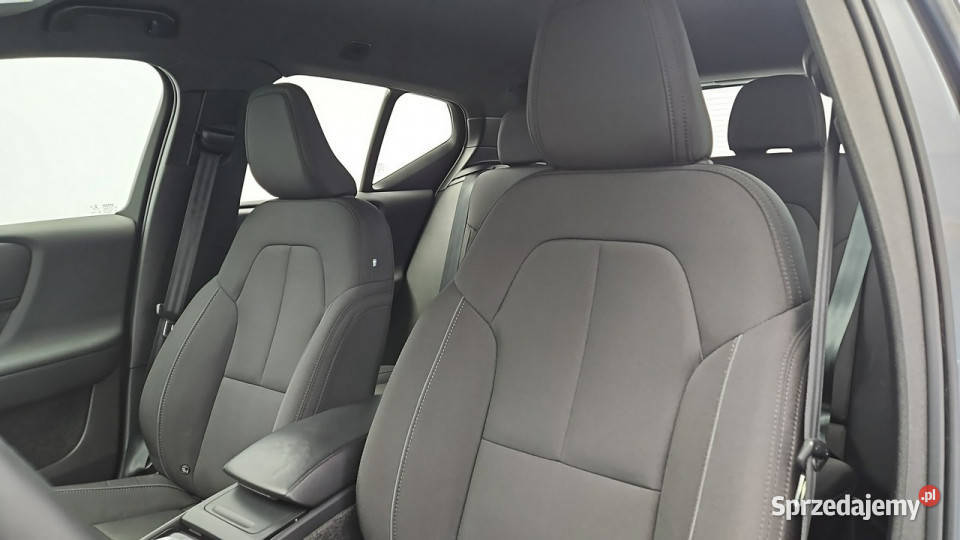 Volvo XC 40 73kWh P6 Recharge Plus aut Z ESP Warszawa