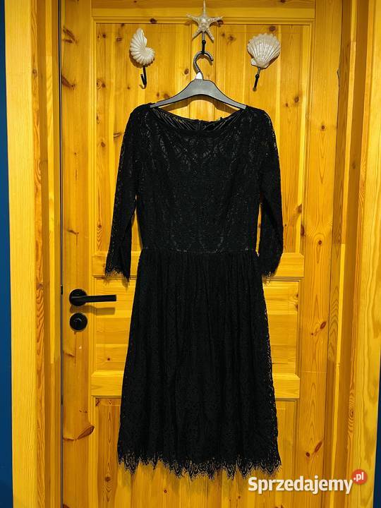 Czarna elegancka sukienka koronkowa NOWA rozmiar Reda