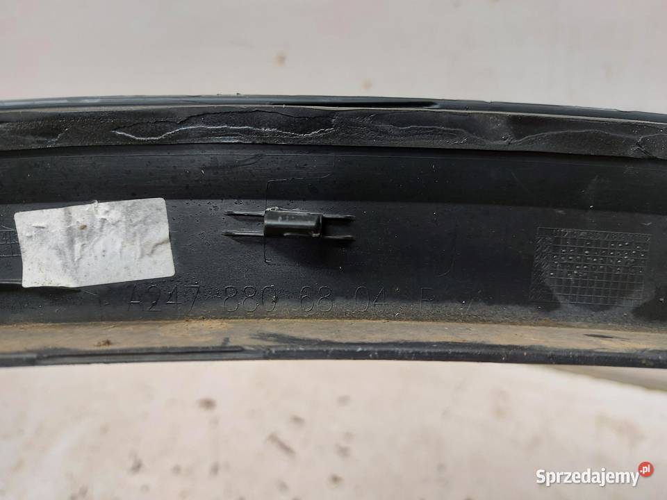 Mercedes EQA 250 W243 LISTWA NA BŁOTNIK PRAWY