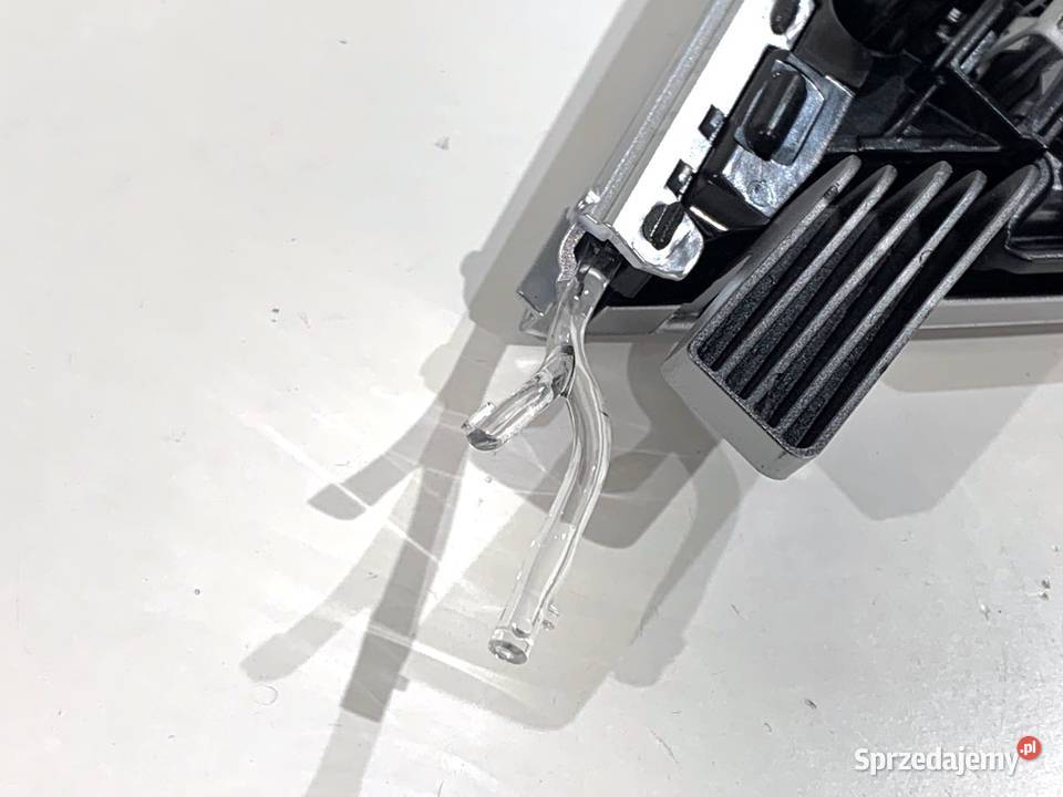 KLAMKA WEWNĘTRZNA PRAWY PRZÓD AUDI Q8 SUV osobowe