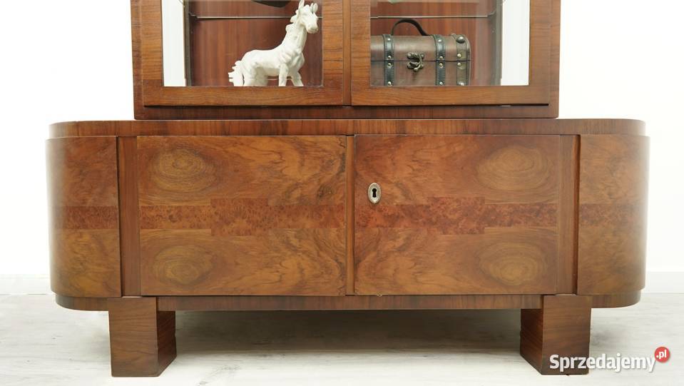 Zabytkowa witryna z lat 30tych w stylu art deco Jerka