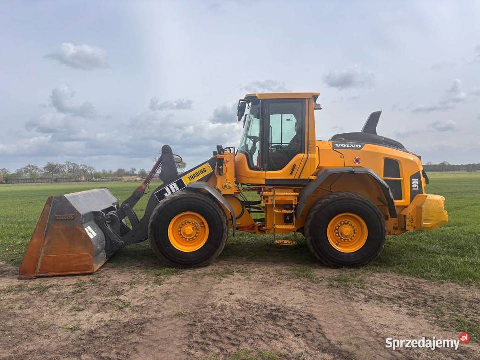 Ladowarka kolowa Volvo L 90 H mazowieckie