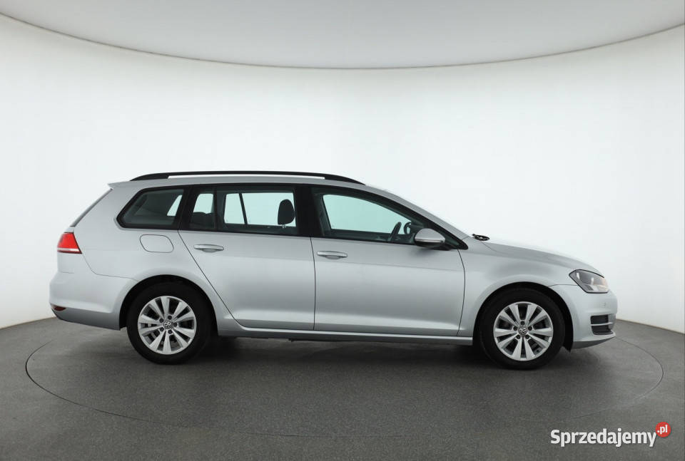 VW Golf 16 TDI klimatyzacja Katowice