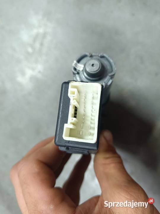 Silnik szyberdachu do Mercedes W205
