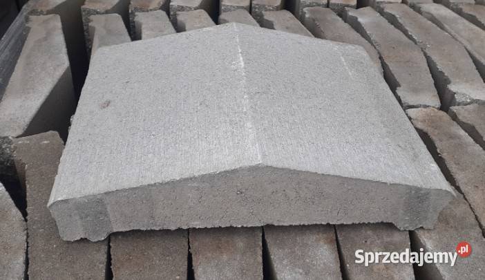 Daszek Betonowy Dwuspadowy Mały Łupany Kolor