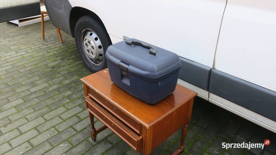 Kuferek szkatułka na biżuterię itp Carlton szyfr Wyposażenie wnętrz Wrzosowo