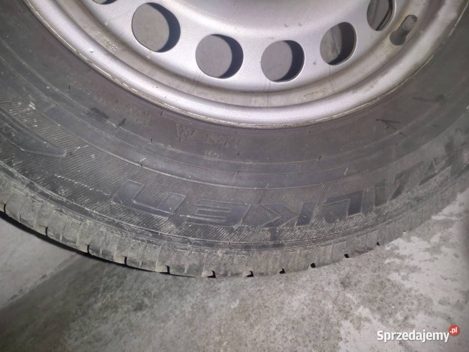 felgi 16 VW OE z oponami zimowymi Falken Warszawa