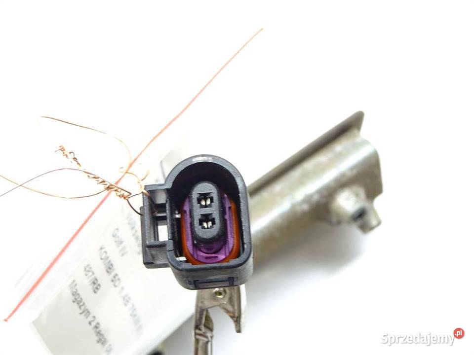 KLAMKA TYLNEJ KLAPY VW GOLF IV Kombi 9906 osobowe podkarpackie