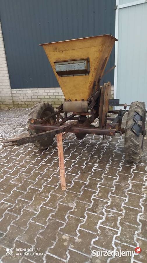 Rozsiewacz wapna nawozów piasku nieuszkodzony Bełżyce