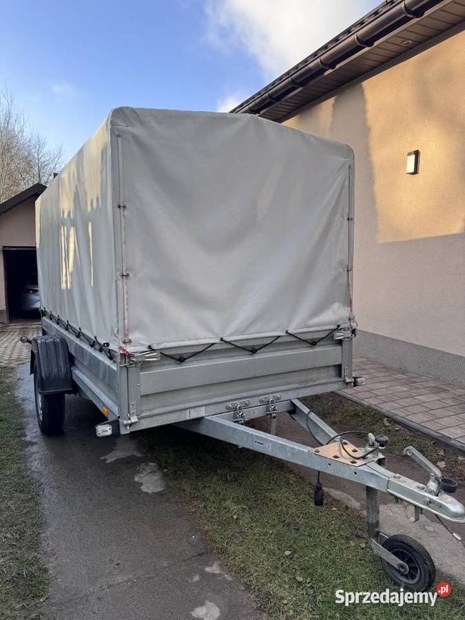 Przyczepka samochodowa