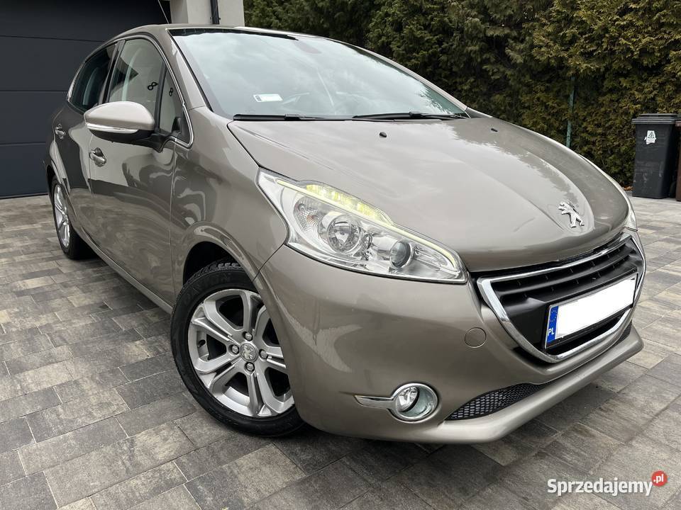 Peugeot 208 2015r 12 Benz Toruń