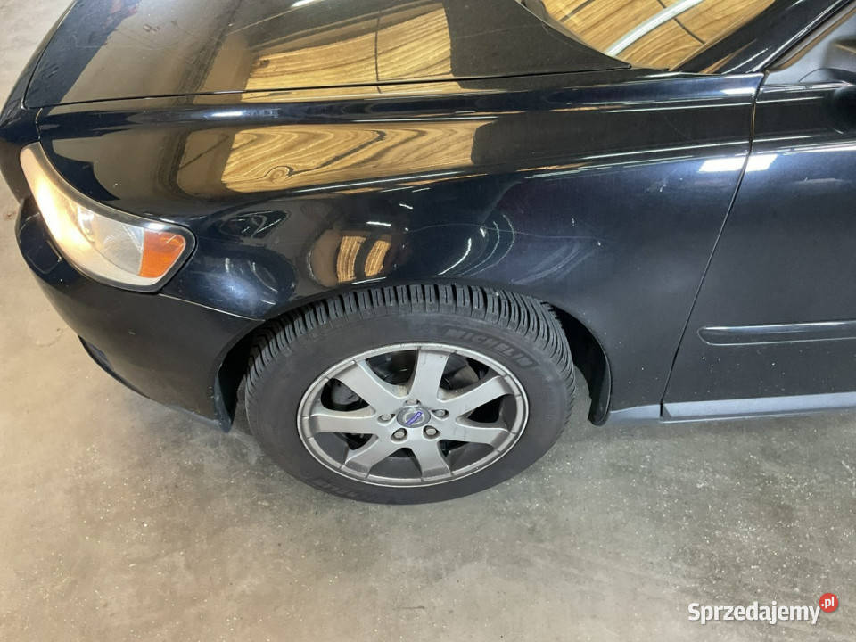 Volvo V50 liftingu benzyna alufelgi klimatronik ABS Wejherowo sprzedam