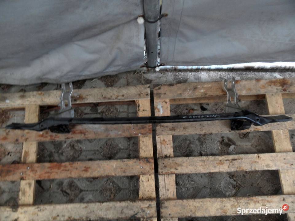 BMW F31 18 D 12r belka pod chłodnicę