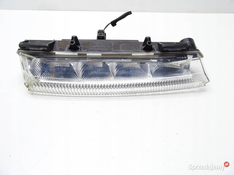 HALOGEN PRAWY PRZÓD A2049069200 MERCEDES W246 B Lampy przeciwmgielne