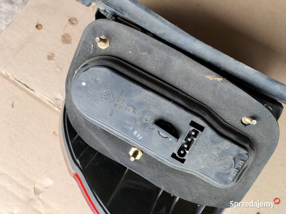 BMW E39 KOMBI LAMPA TYŁ TYLNA PRAWA